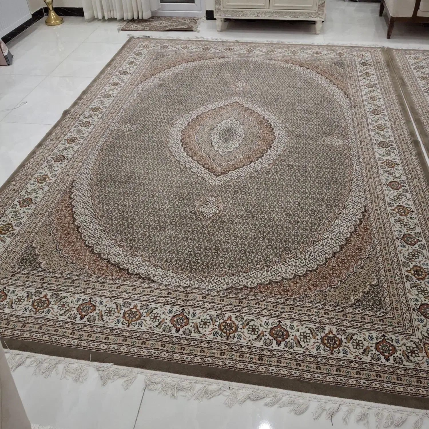 فروش یک جفت فرش ۹ متری ماشینی ۷۰۰ شانه ماشینی|فرش|نظرآباد, شهرک آزادگان|دیوار