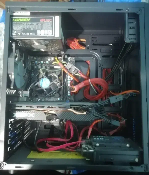 کیس گیمینگ مناسب مهندسی و گیم|رایانه رومیزی|قدس, شهرقدس|دیوار