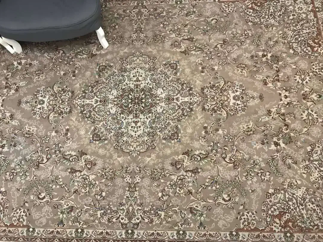 دو عدد فرش گردویی و کرمی|فرش|شریفآباد, |دیوار