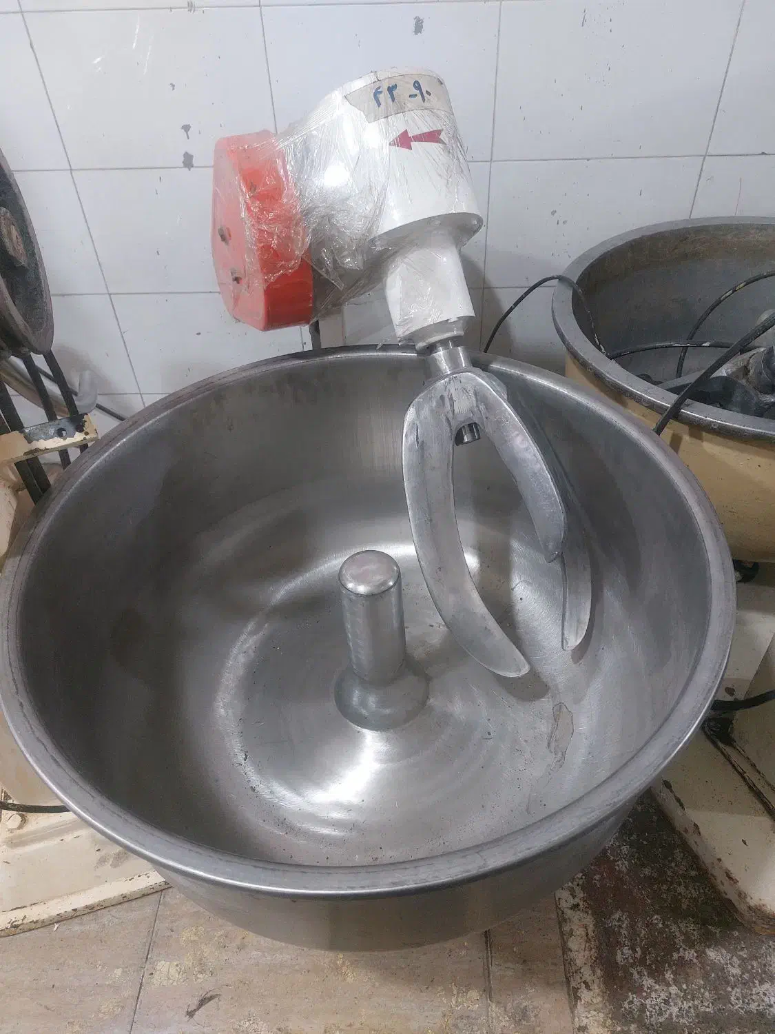 خمیرگیروابزارآلات پخت نان|فروشگاه و مغازه|رشت, نیروی دریایی|دیوار