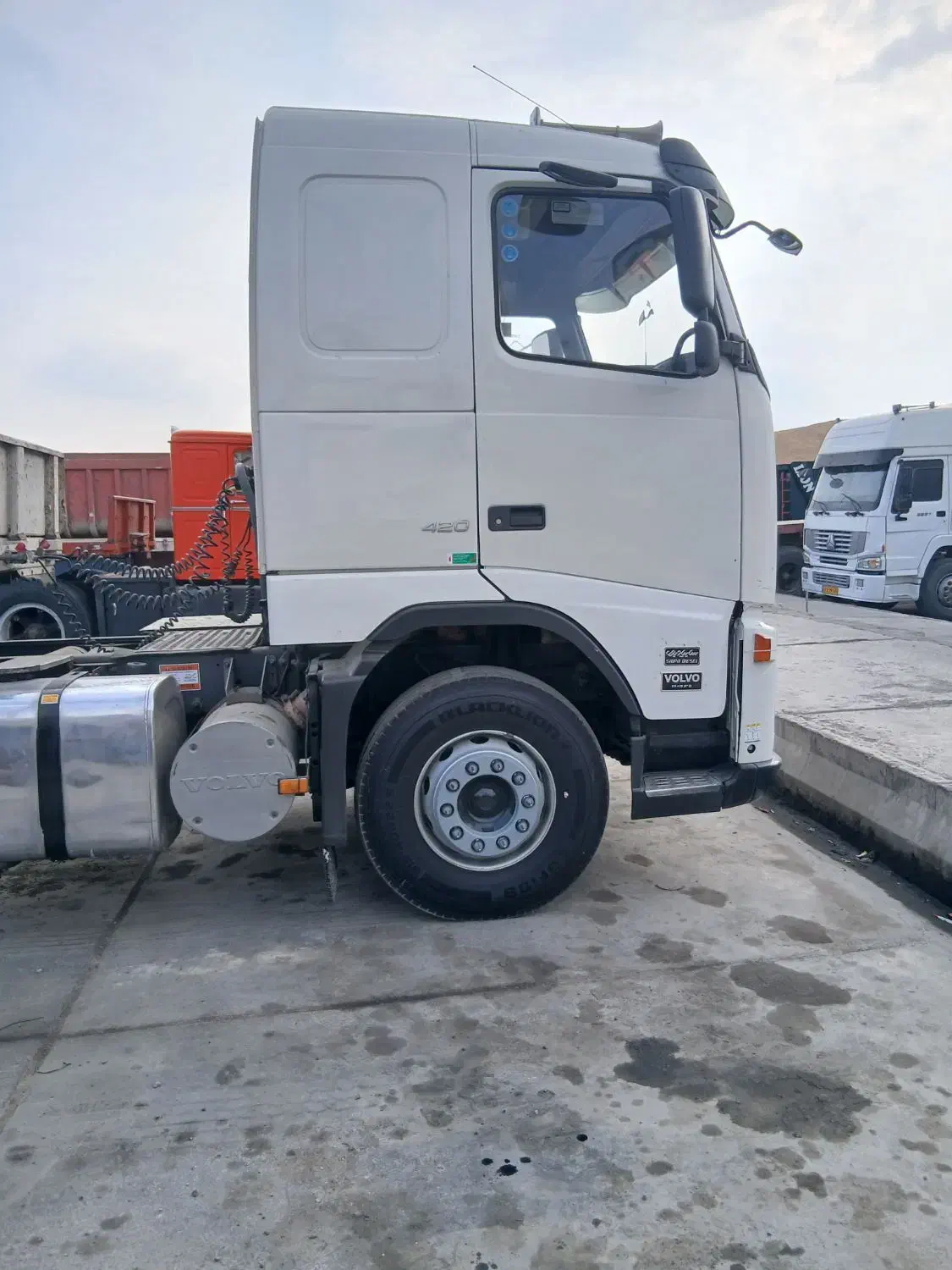 کشنده ولوو اف اچ جفت ۸۵وارداتی (fh12)|خودرو سنگین|اسلامشهر, مسکن مهر اسلاشهر (شهرک امام خمینی)|دیوار