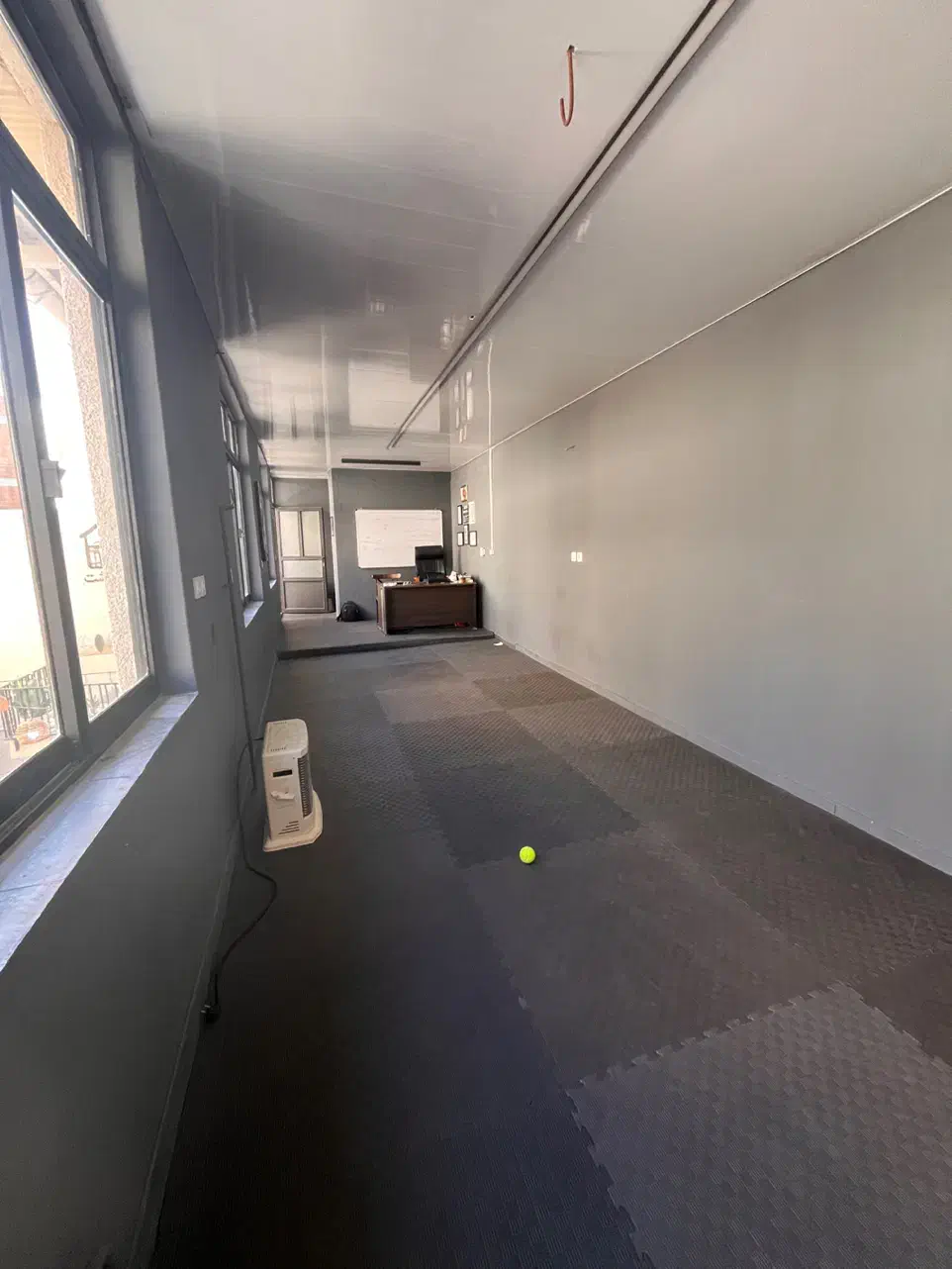 اجاره ساعتی|اجارهٔ کوتاه‌مدت دفتر کار و فضای آموزشی|ساری, |دیوار