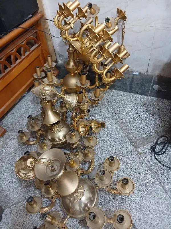 خریدار لوستر برنزی تمام نقاط|لوستر و چراغ آویز|تهران, جنت‌آباد مرکزی|دیوار