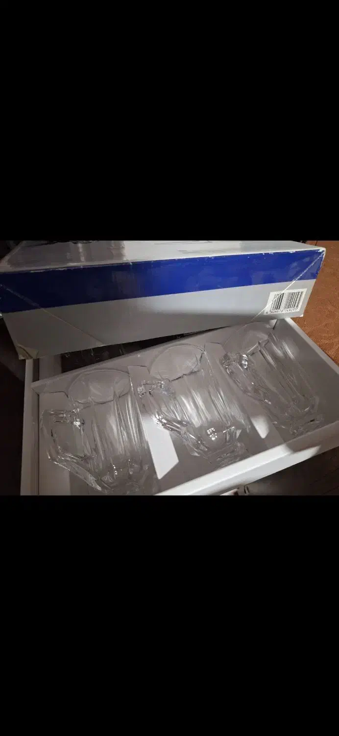 استکان نو|ظروف سرو و پذیرایی|پاکدشت, حصار امیر|دیوار