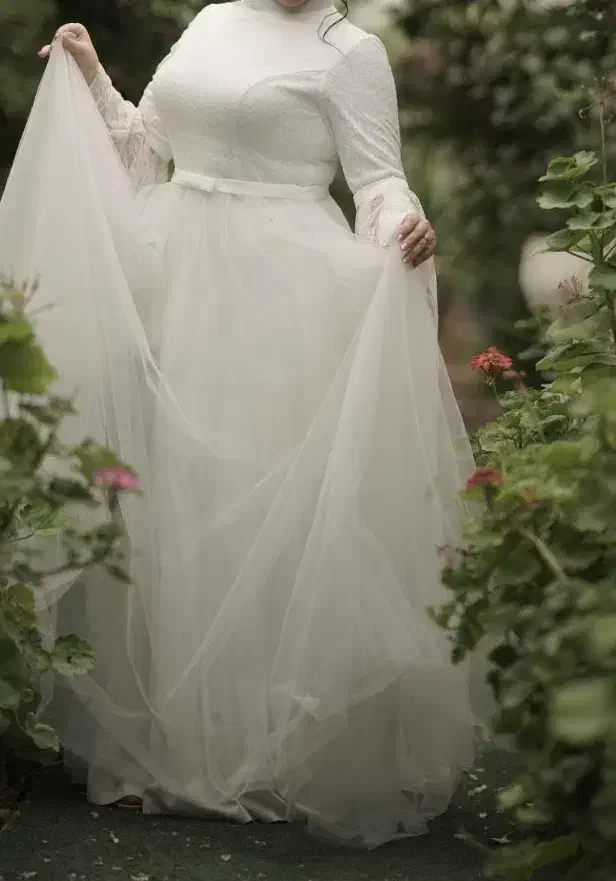 لباس عروس نامزدی (خاص)|لباس|اصفهان, شفق|دیوار