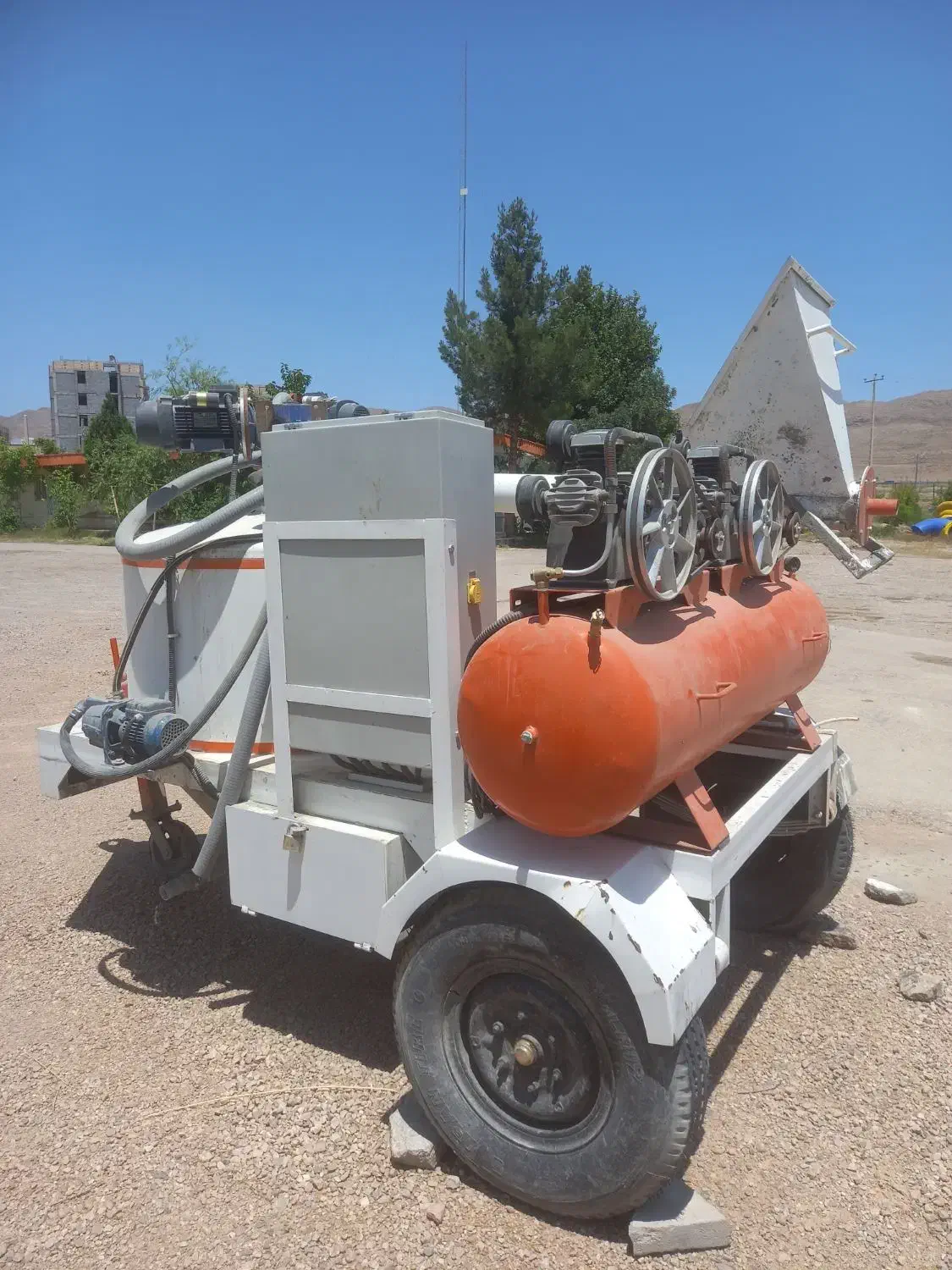 فروش دستگاه فوم بتن درحد خیلی نو وآکبند|ماشین‌آلات صنعتی|بابل, |دیوار