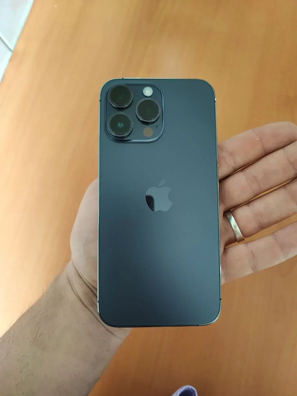 ایفون ۱۴ پرومکس|موبایل|هشتگرد, هشتگرد قدیم|دیوار