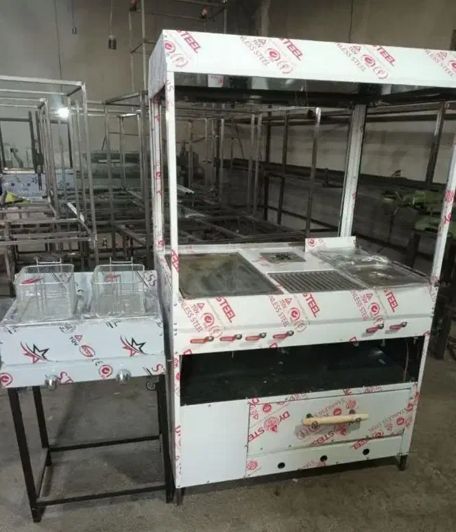 مکعبی فر*tigoساندویچی steel گردان / جوجه ترش|کافیشاپ و رستوران|اهواز, کوی قائم|دیوار