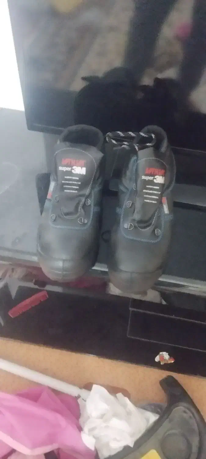 کفش کار|کیف، کفش، کمربند|بیرجند, |دیوار