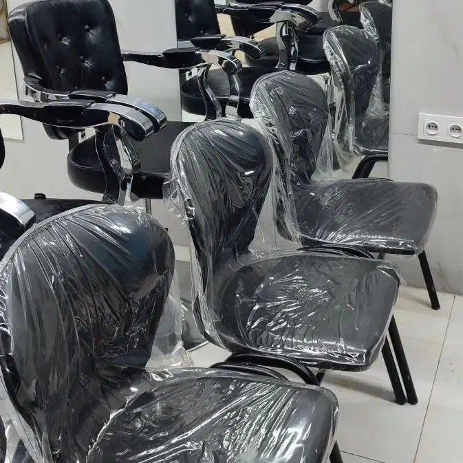 فروش صندلی و تخت مژه ترولی و کله مانکن آرایشگاه|آرایشگاه و سالنهای زیبایی|تهران, نیروی هوایی (پیروزی)|دیوار