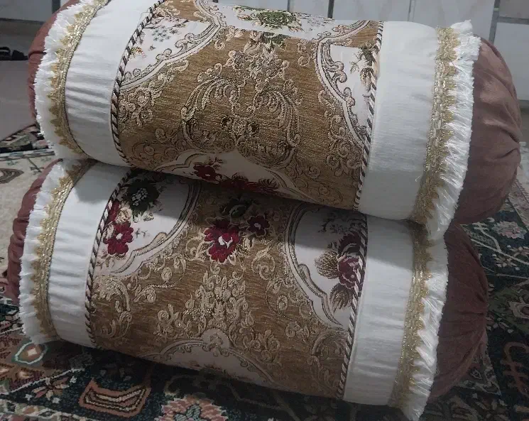 ۴عددبالش|رختخواب، بالش، پتو|شیراز, دارالرحمه|دیوار