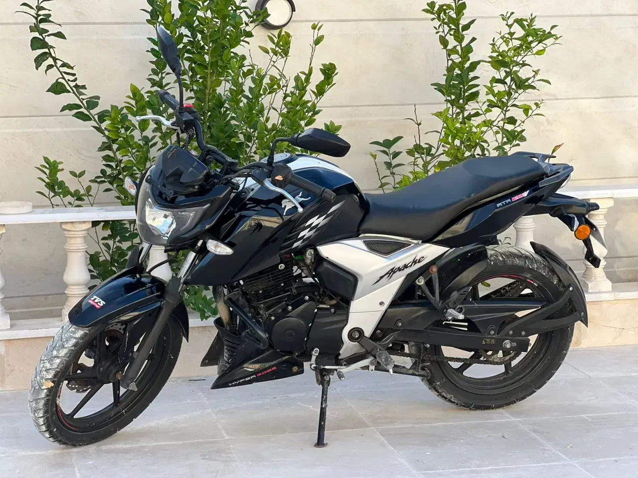 آپاچی|موتورسیکلت|قشم, |دیوار