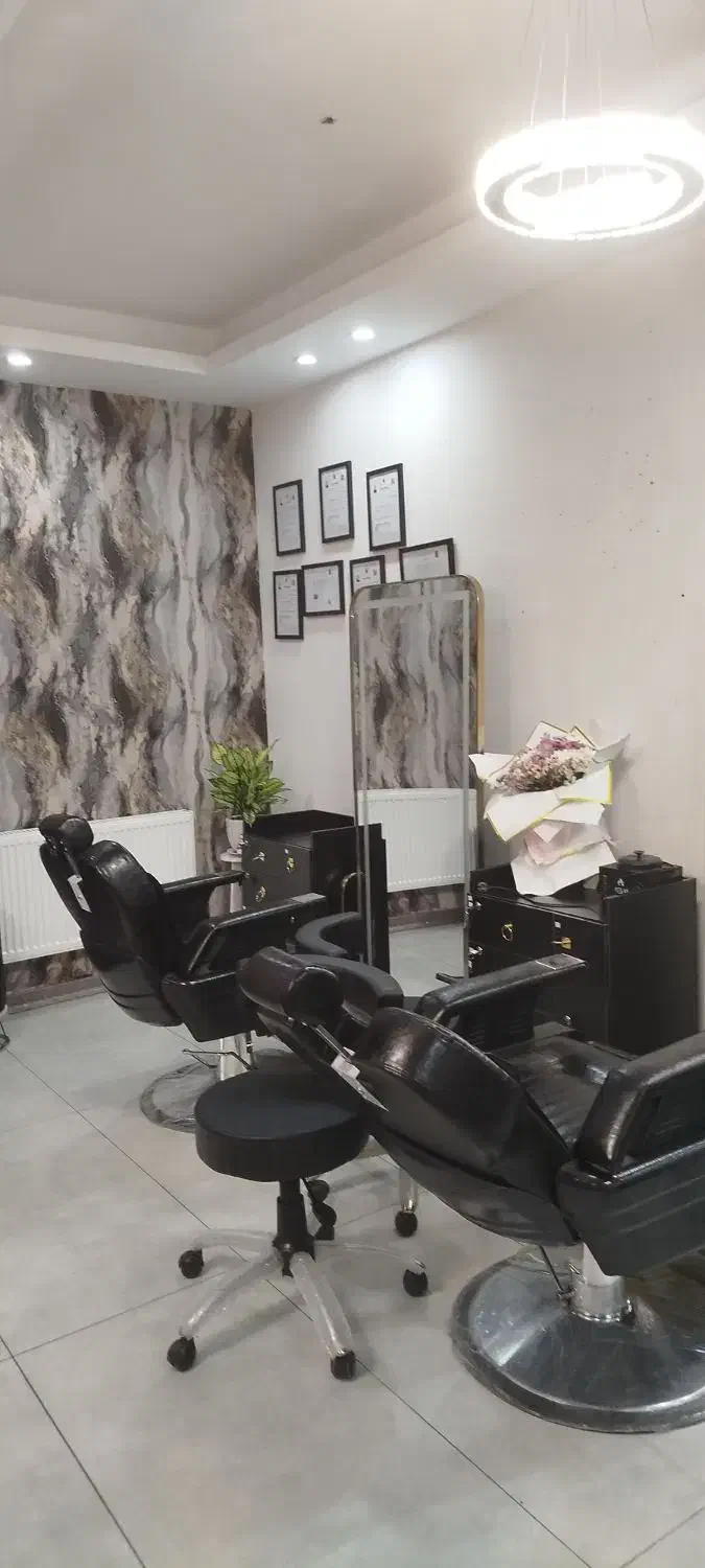 همکار در سالن زیبایی|استخدام درمانی، زیبایی، بهداشتی|فردیس, خیام شرقی|دیوار