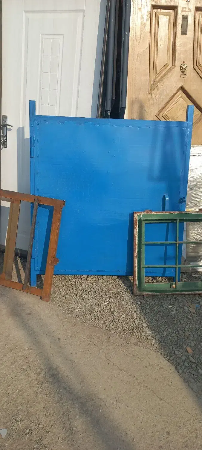 دریچه اهنی فلزی زمینی  درب کنتور چاه فاضلاب|مصالح و تجهیزات ساختمان|کرج, شهرک رضوانیه|دیوار