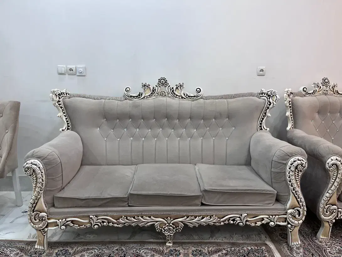 مبلمان نیمه سلطنتی و میزناهارخوری|مبلمان خانگی و میز عسلی|اردکان, |دیوار