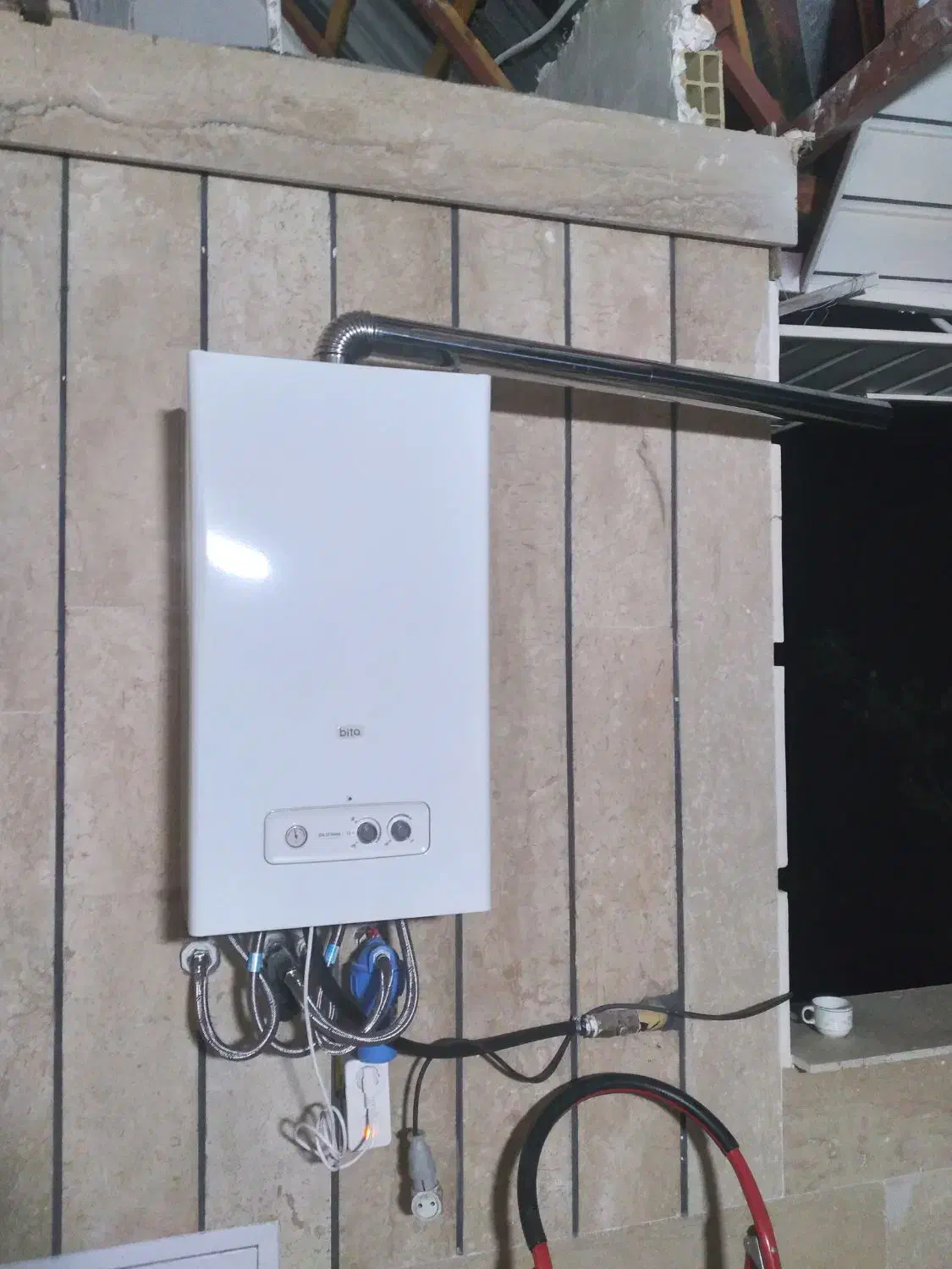 نصب و تعمیر و فروش تخصصی پکیج و آبگرمکن با گارانتی|آبگرمکن، پکیج، شوفاژ|ساوه, |دیوار