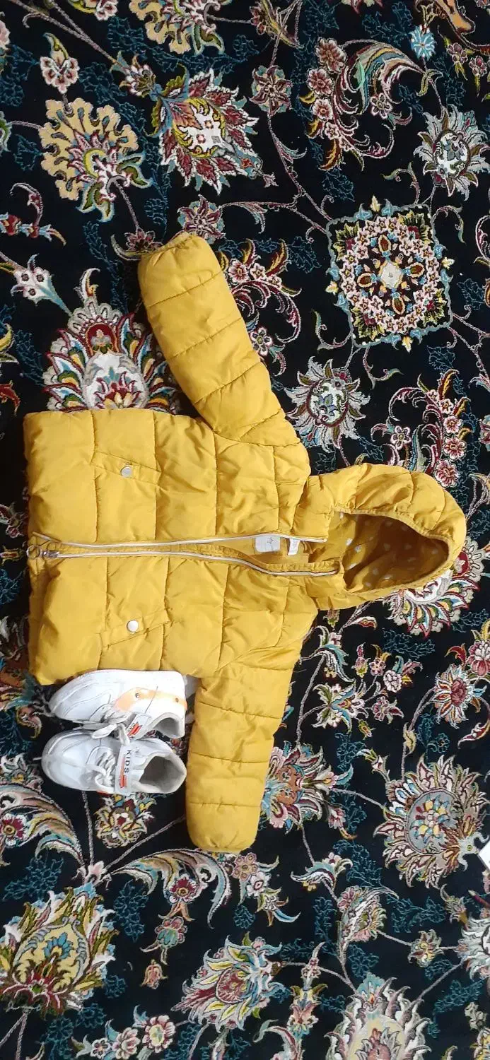 کاپشن و کفش|کفش و لباس بچه|بیرجند, |دیوار