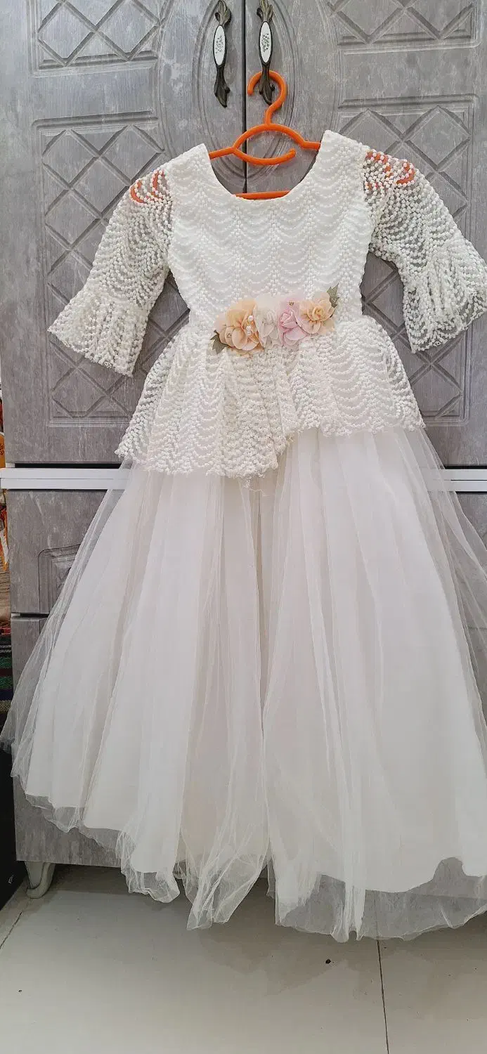 لباس عروس کودک|لباس|فیروزآباد (فارس), |دیوار