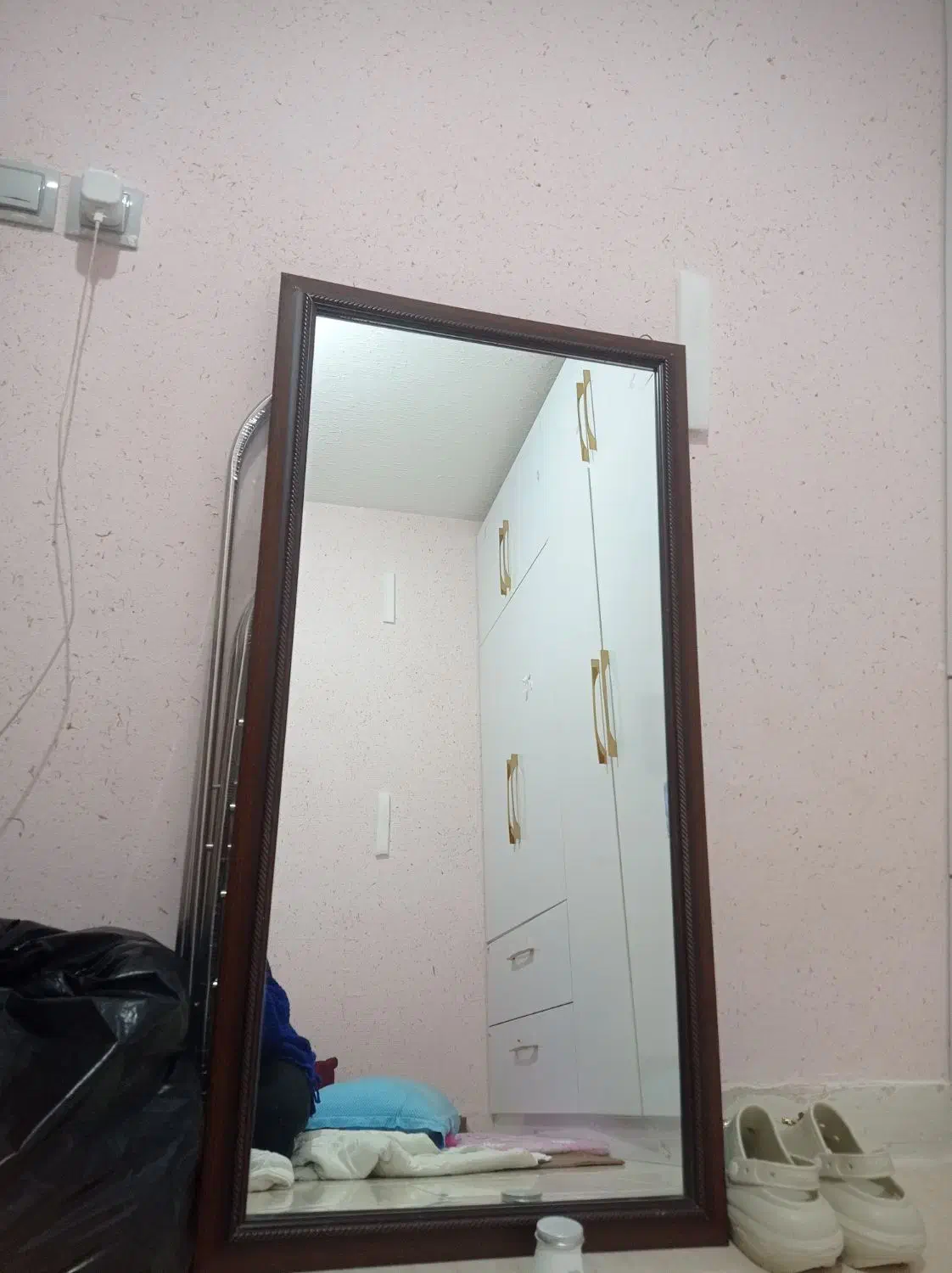 آیینه قدی|آینه|صدرا-فارس, فاز ۱|دیوار