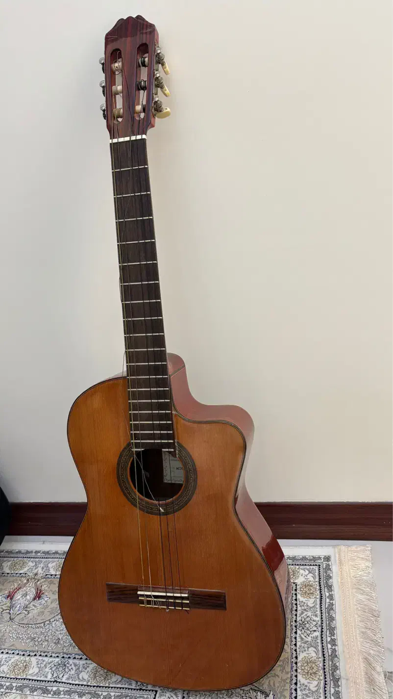 گیتار اسپانیایی aria ac35ce|گیتار، بیس، امپلیفایر|کرج, فاز ۴ مهرشهر|دیوار