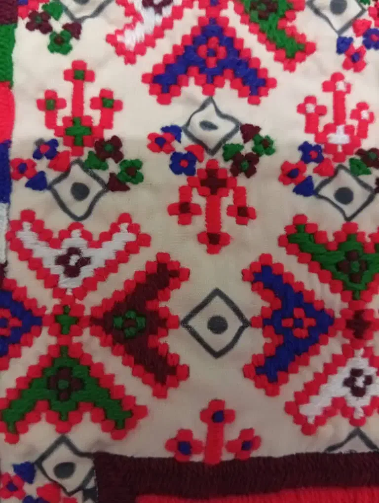 دوزنده لباس|لباس|چابهار, |دیوار