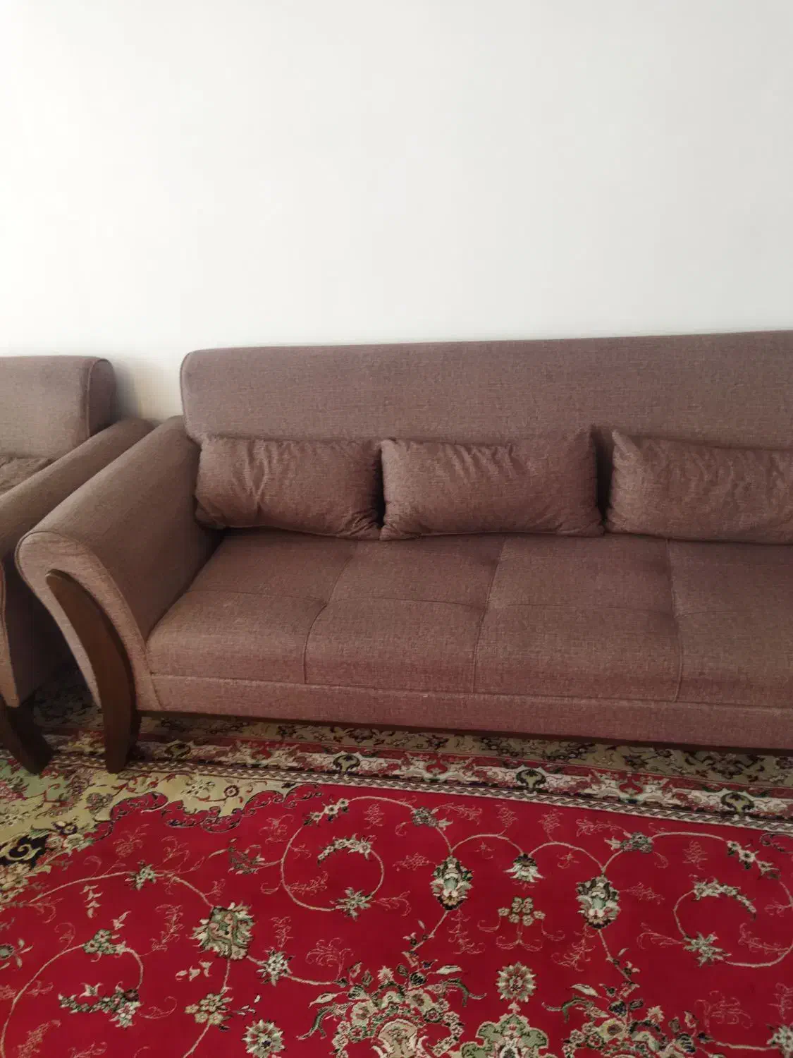 مبل بسیار سالم در حد نو کم کارکرد|مبلمان خانگی و میز عسلی|تنکمان, |دیوار