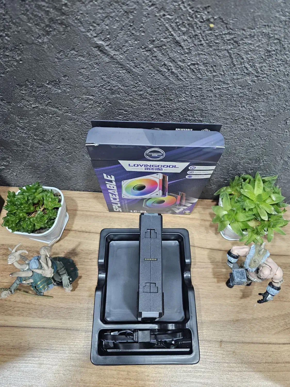 فن کامپیوتر ار جی بی دار مشابه لیان لی سفید و مشکی|قطعات و لوازم جانبی رایانه|تهران, فلسطین (میدان انقلاب)|دیوار