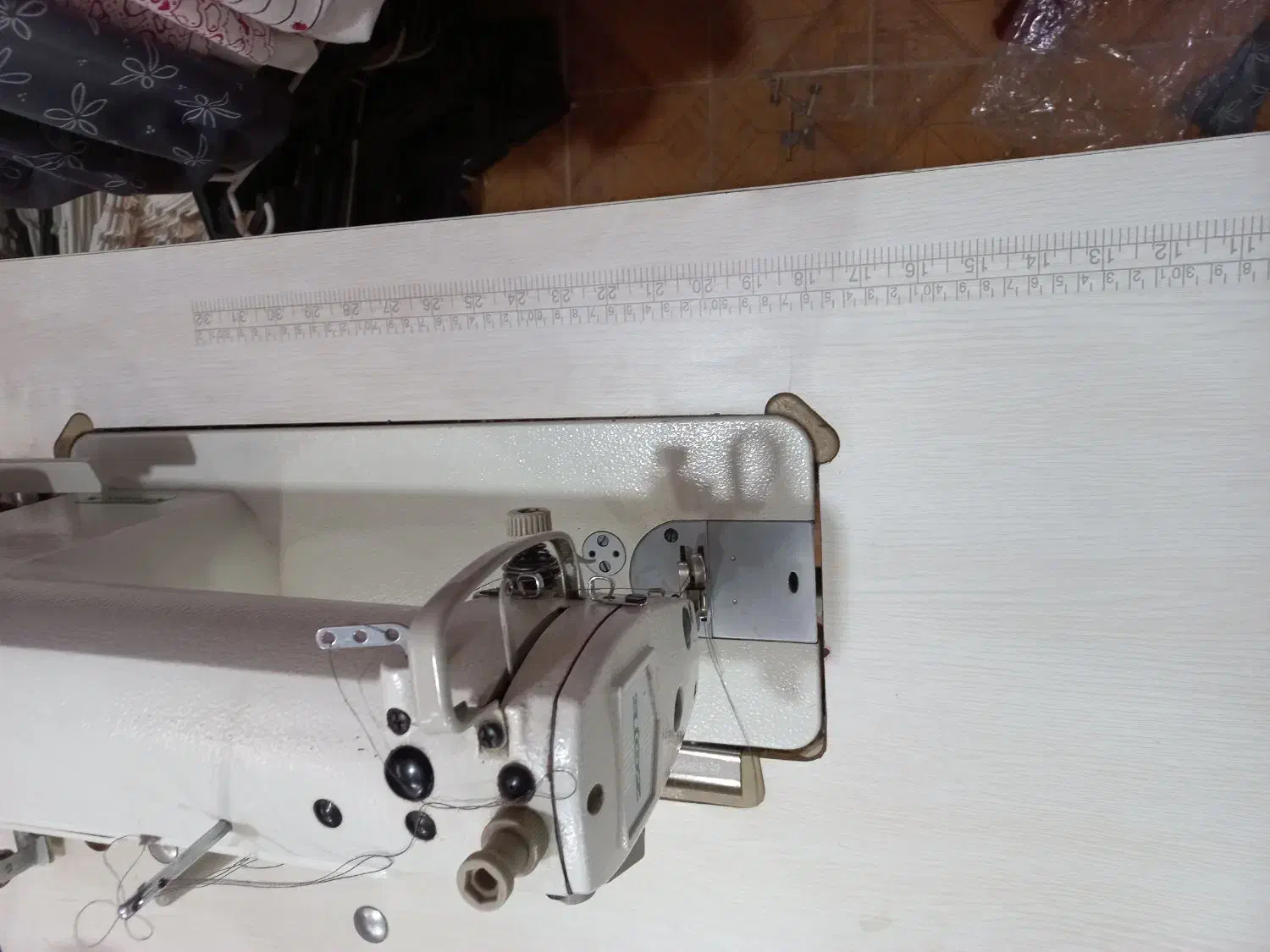 چرخ راسته دوز کارگاهی|چرخ خیاطی و ریسندگی|شهرکرد, |دیوار