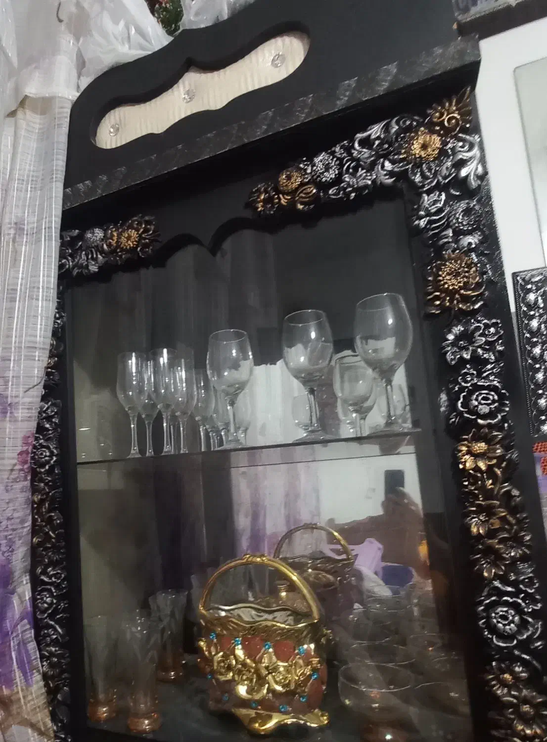 ویترین|بوفه، ویترین، کنسول|رشت, آب و برق|دیوار