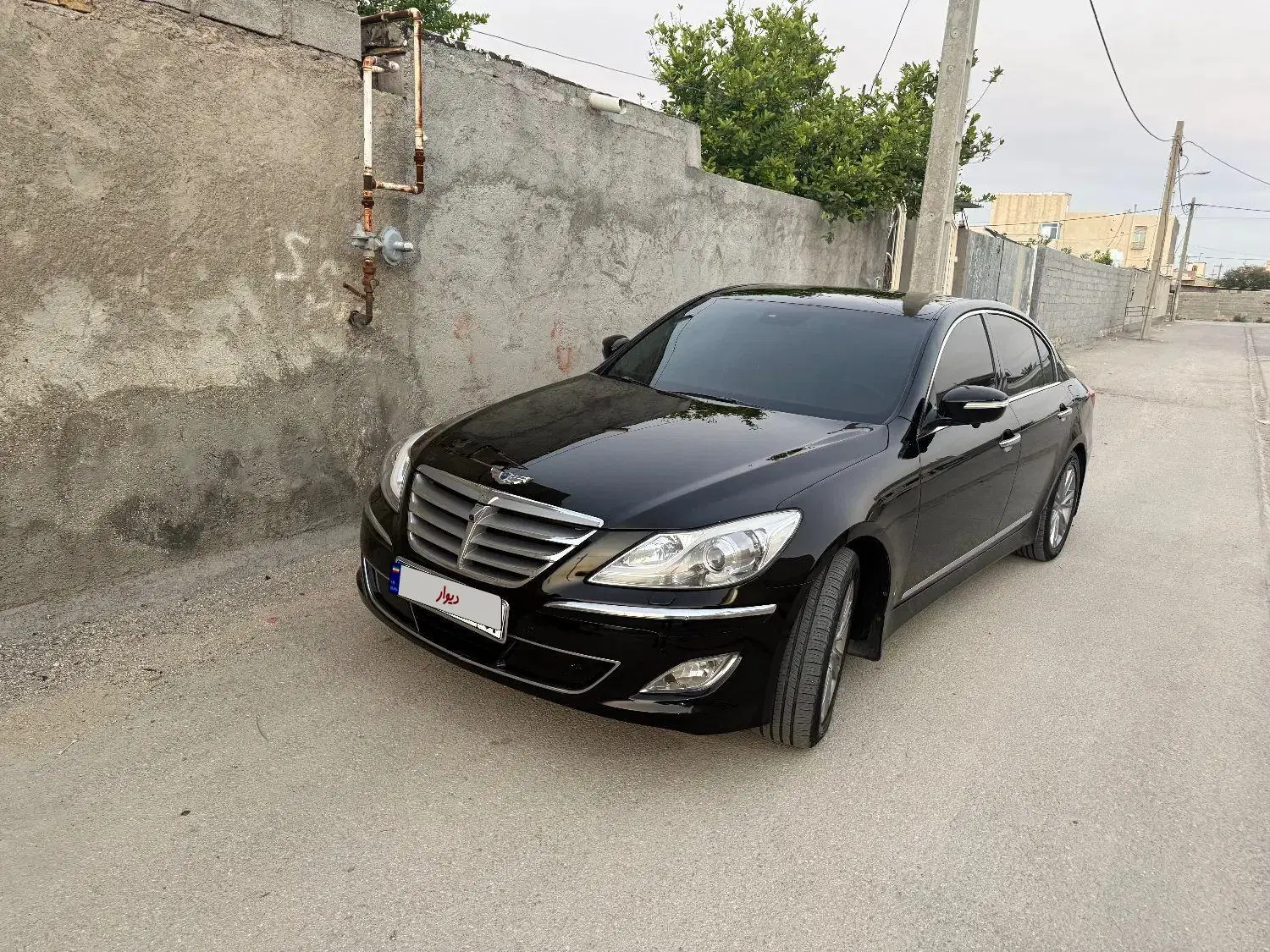 جنسیس ۲۰۱۳|خودرو سواری و وانت|شیراز, فرگاز|دیوار