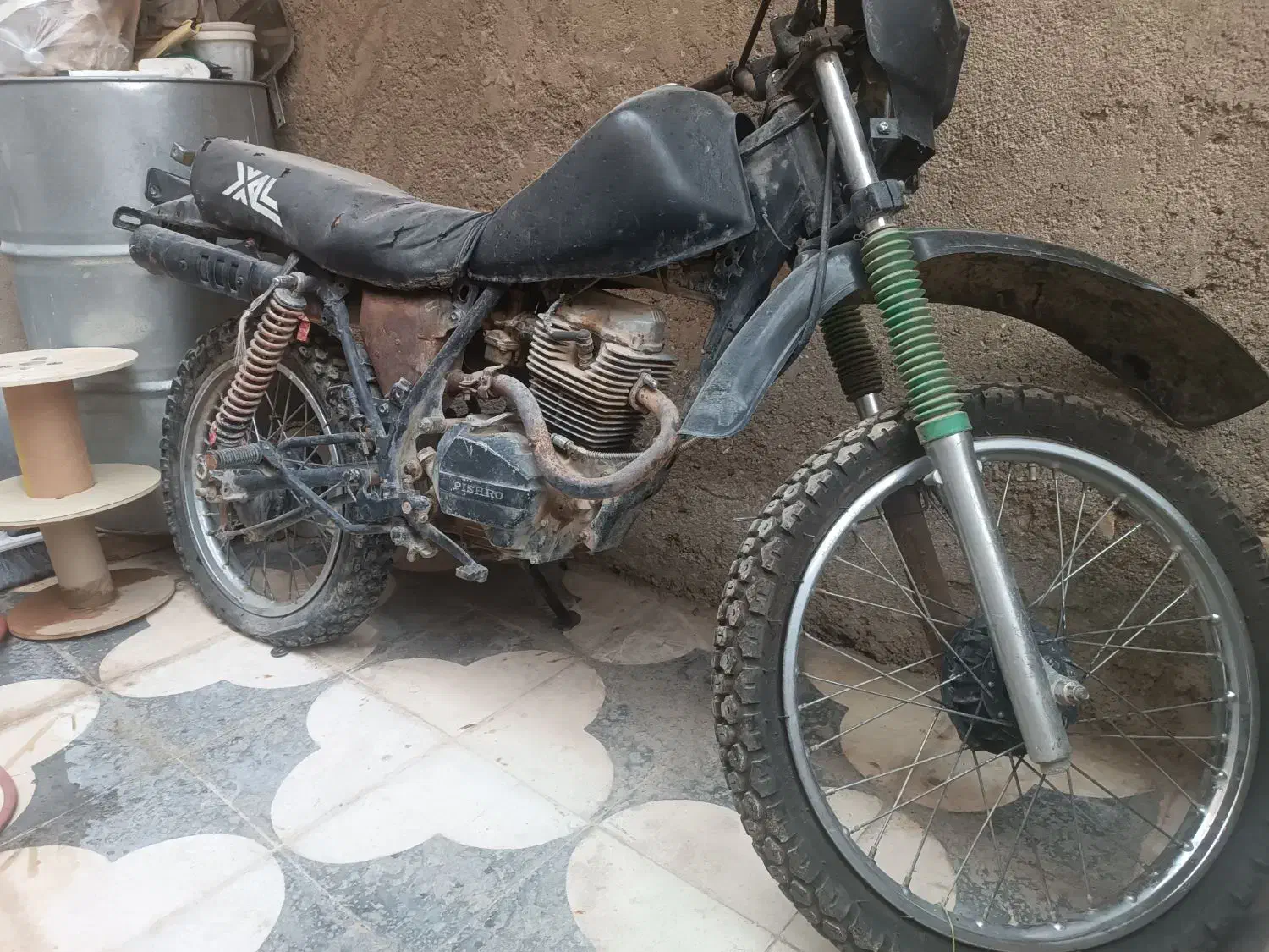 موتور پابلند|موتورسیکلت|شیراز, میانرود|دیوار