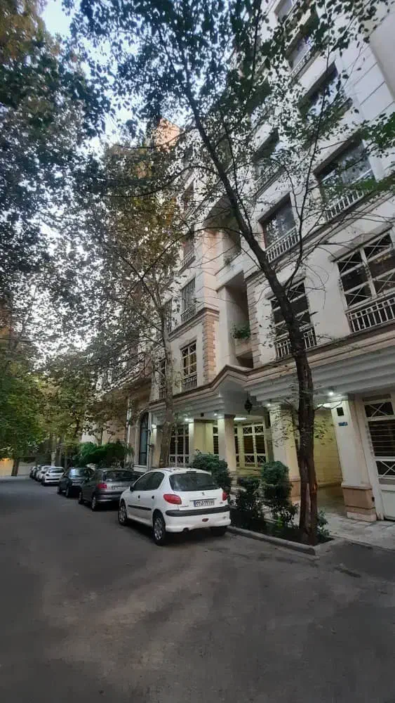 آپارتمان ۱۴۰ متری/مهماندوست/ویو مشجر|فروش آپارتمان|تهران, کامرانیه|دیوار