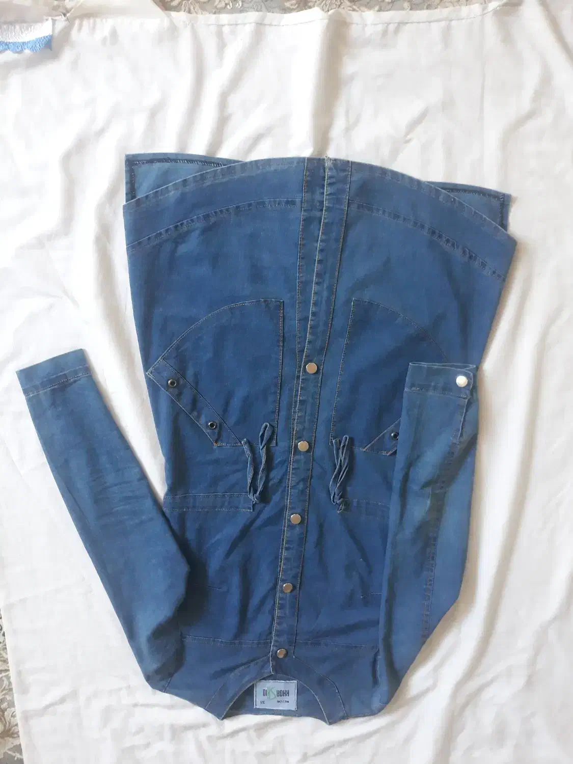 مانتو|لباس|قم, آذر (نکویی)|دیوار