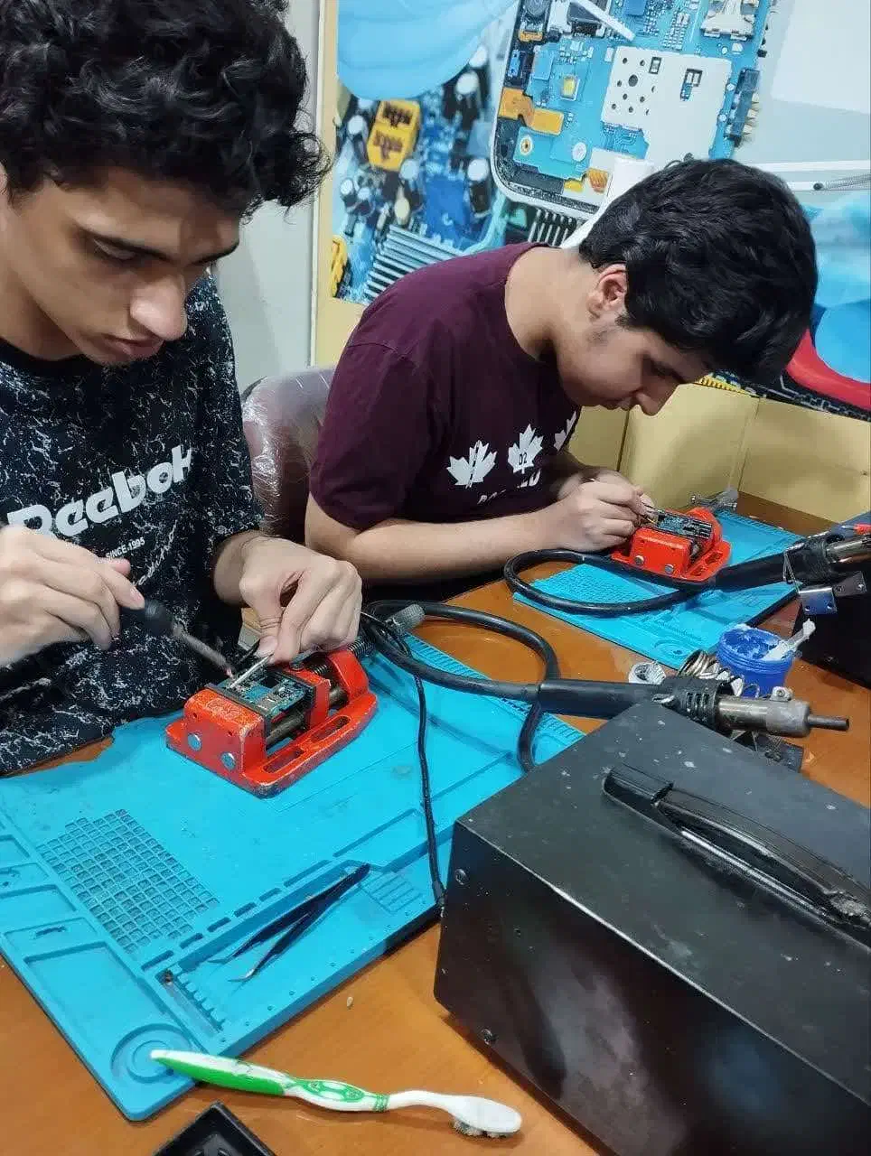 آموزش تعمیرات موبایل در یزد|خدمات آموزشی|یزد, |دیوار