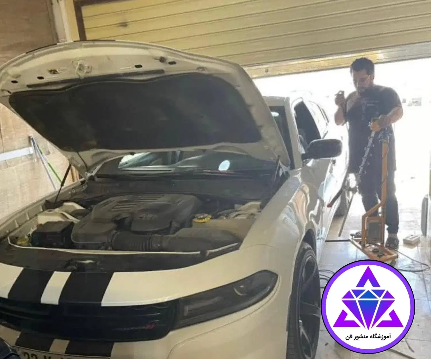 آموزش صافکاری پی دی آرpdr/سنتی بامدرک فنی حرفه ای|خدمات آموزشی|تهران, فلسطین (میدان انقلاب)|دیوار