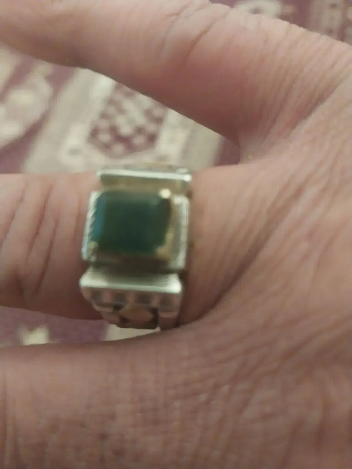 انگشترزمرد|جواهرات|قم, نیروگاه|دیوار