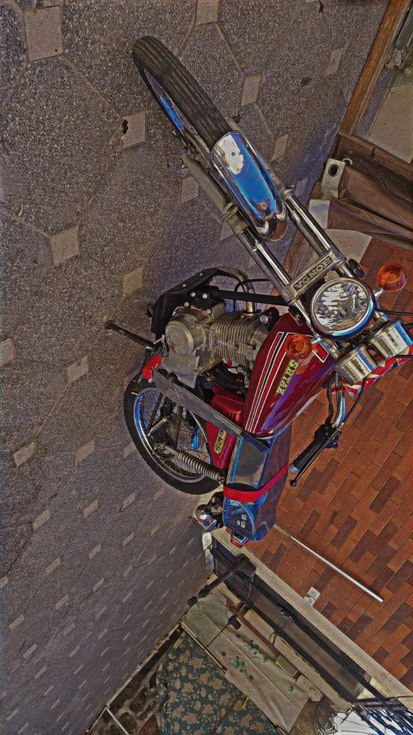 موتور|موتورسیکلت|بم, |دیوار