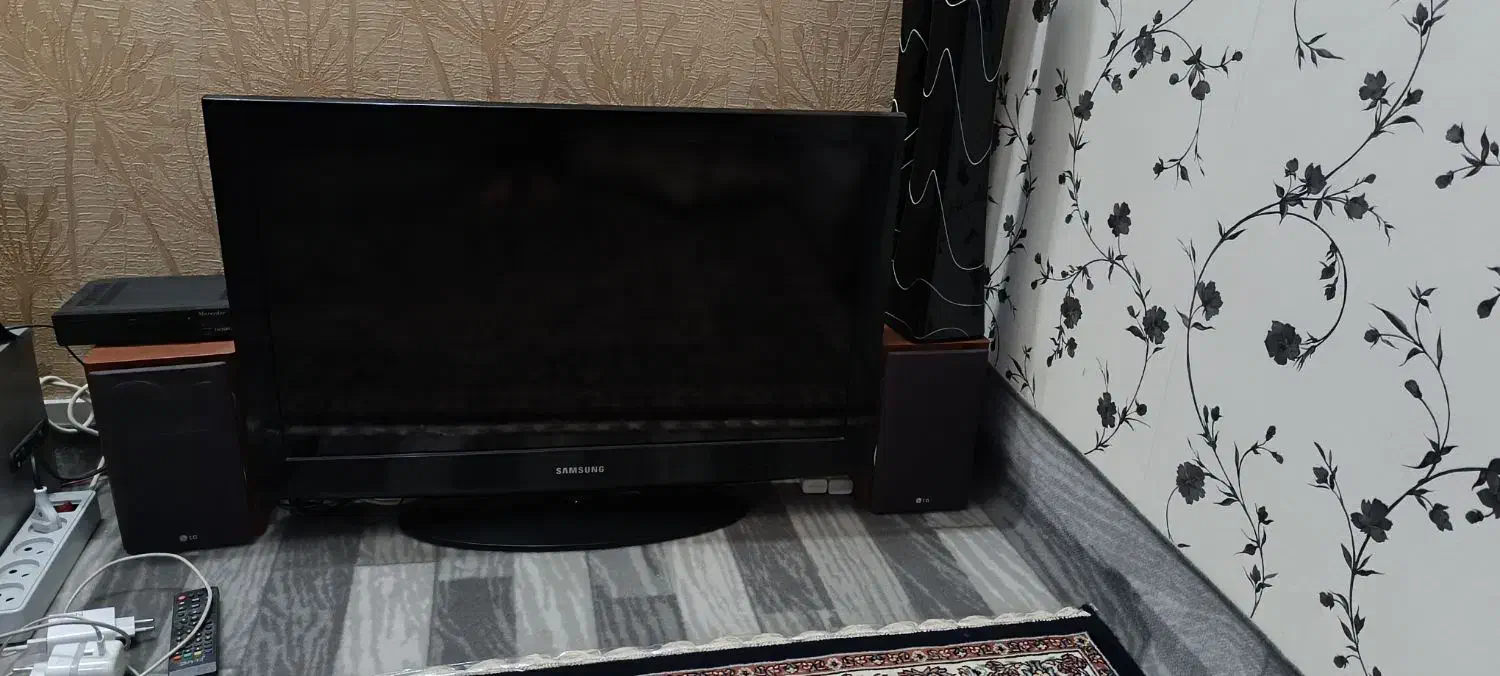 تلویزیون 32اینچ lcd|تلویزیون و پروژکتور|تهران, شهید رجایی|دیوار