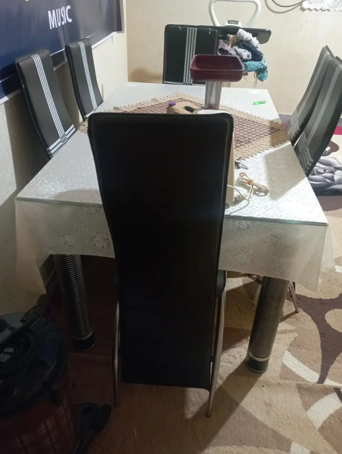 میز غذاخوری|میز و صندلی غذاخوری|برازجان, |دیوار