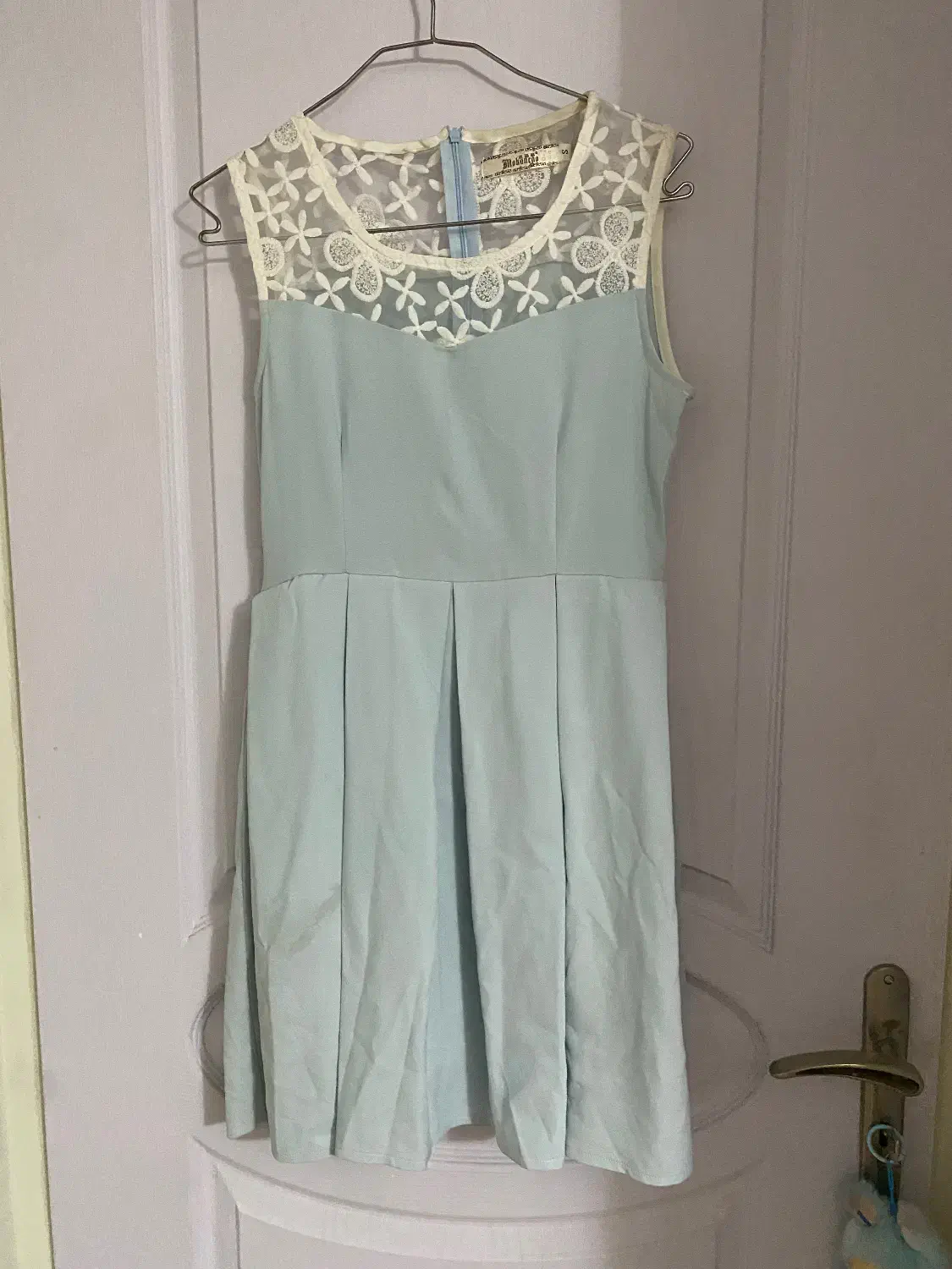 انواع لباس|لباس|هشتگرد, فاز ۱ مهستان|دیوار