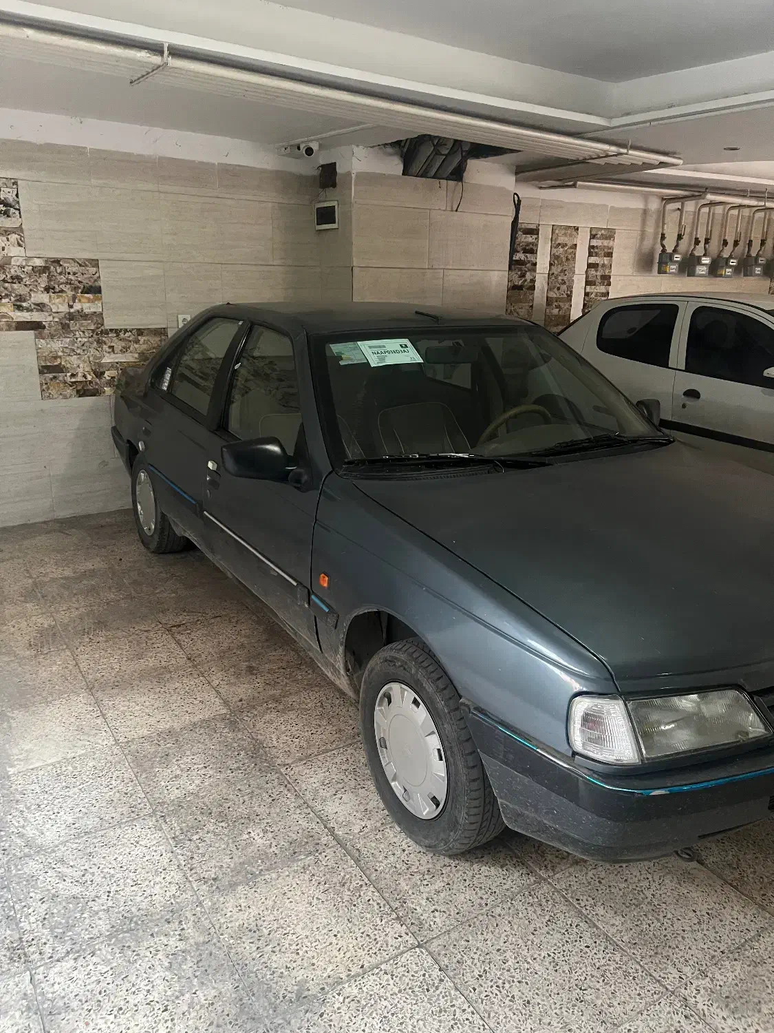 پژو ۴۰۵ ۸۴ نوک مدادی داخل کرم|خودرو سواری و وانت|قائم‌شهر, |دیوار