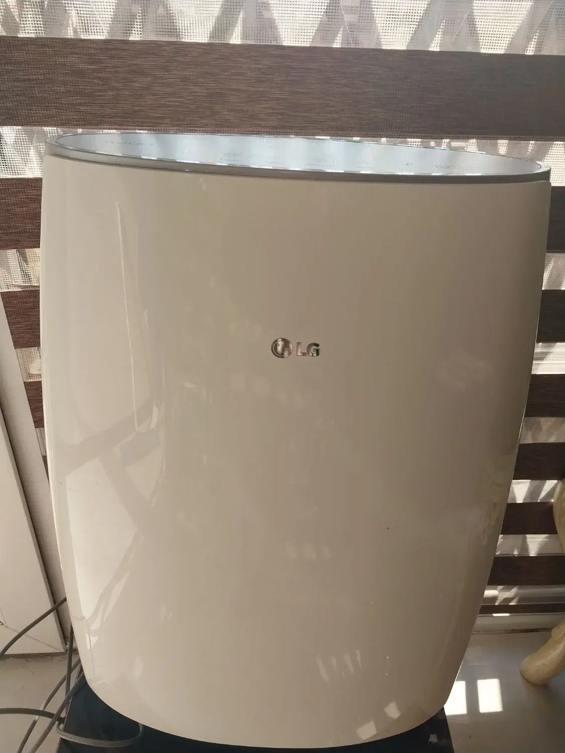 تصفیه هوای LG AM30GUWF1 (Aqua)|پنکه و تصفیه‌کنندهٔ هوا|تهران, فلسطین (میدان انقلاب)|دیوار