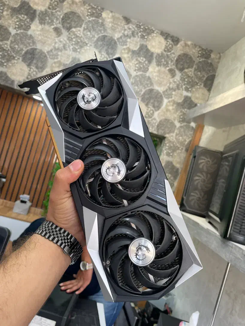 گرافیک RX 6800 16G msi gaming x trio|قطعات و لوازم جانبی رایانه|اهواز, طالقانی|دیوار