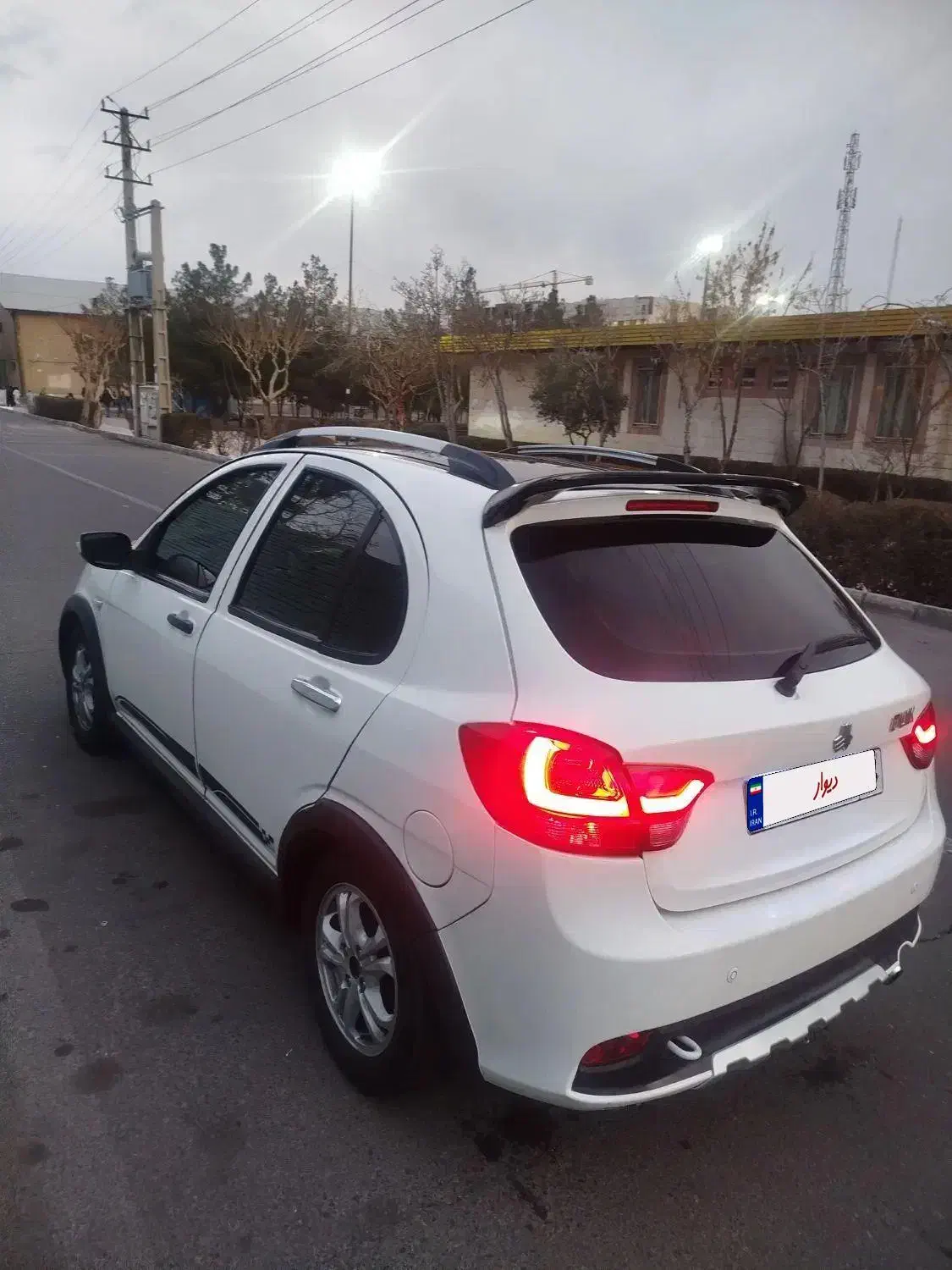 کویئک R مدل 1401 پارس خودرو|خودرو سواری و وانت|تهران, شهرک طالقانی|دیوار