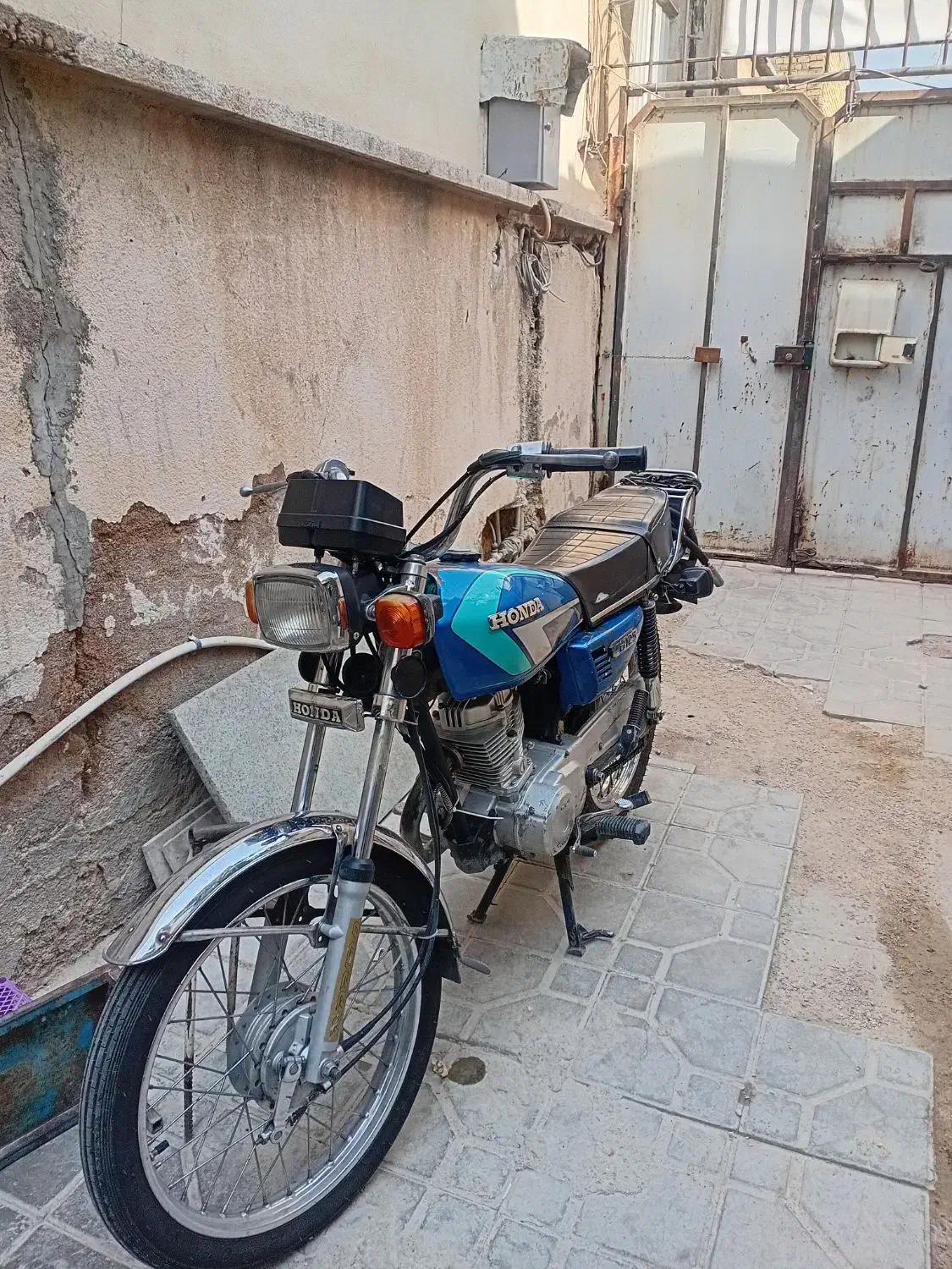 متور سیکلت مدل ۹۴|موتورسیکلت|شیراز, شهرک سعدی|دیوار