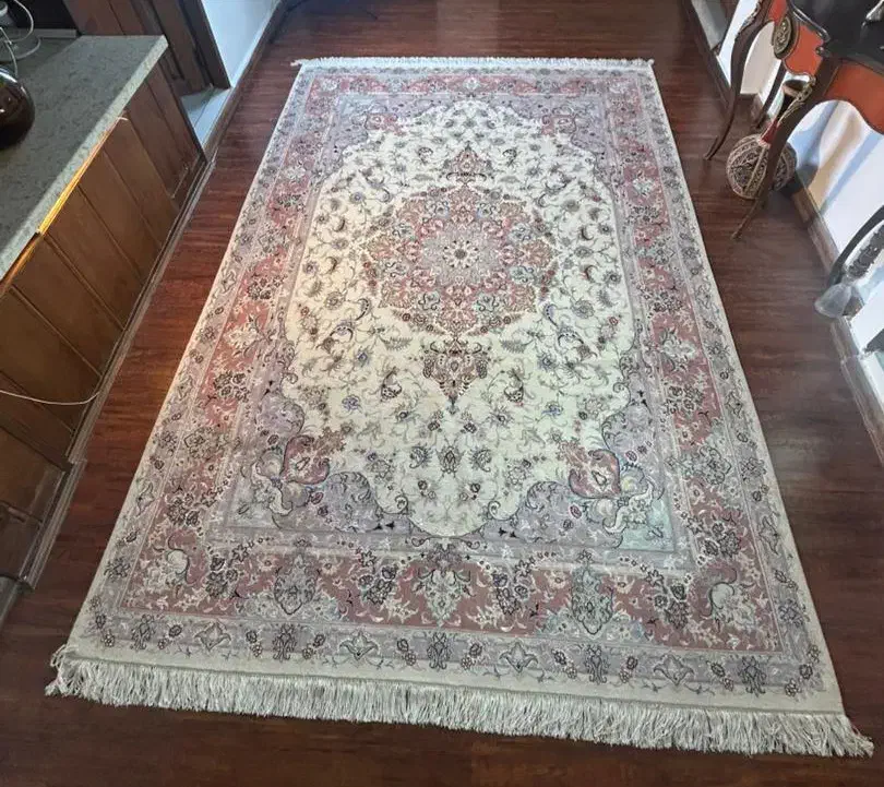 قالی ۹ متری کرم چله ابریشم دستباف|فرش|مشهد, صیاد شیرازی|دیوار