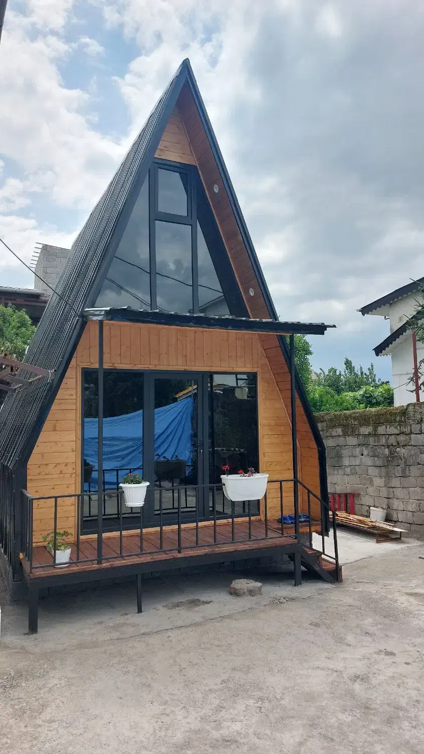 کلبه سوئیسی آندیا|اجارهٔ کوتاه‌مدت ویلا و باغ|رامسر, |دیوار