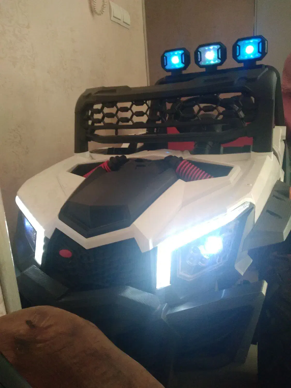 ماشین شارژی|اسباب‌بازی بچه|رباط‌کریم, مسکن مهر آبشناسان|دیوار