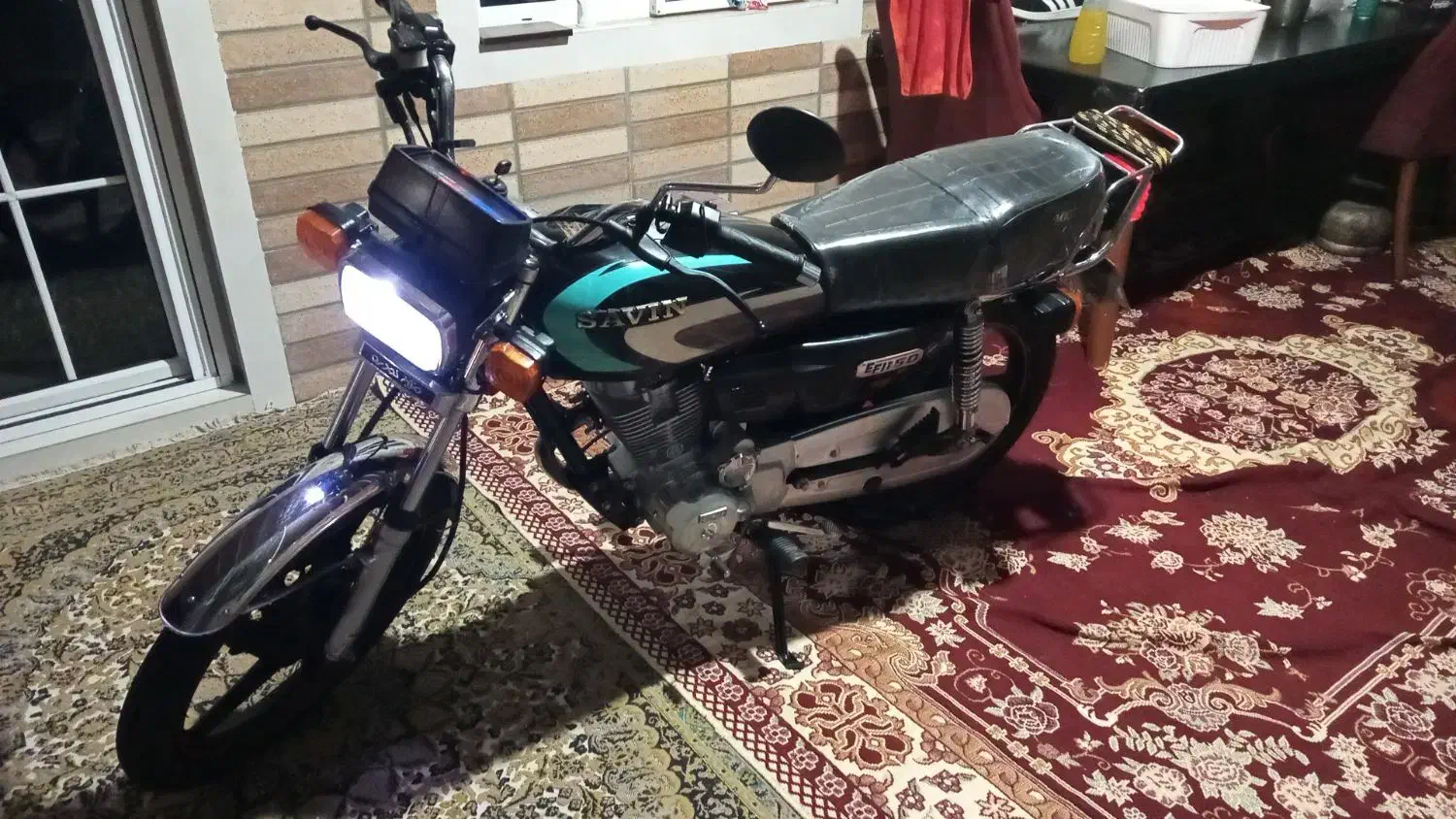 موتور هوندا ۱۵۰ انژوکتوری ۴۰۲ در حد|موتورسیکلت|رشت, استقامت ۱|دیوار