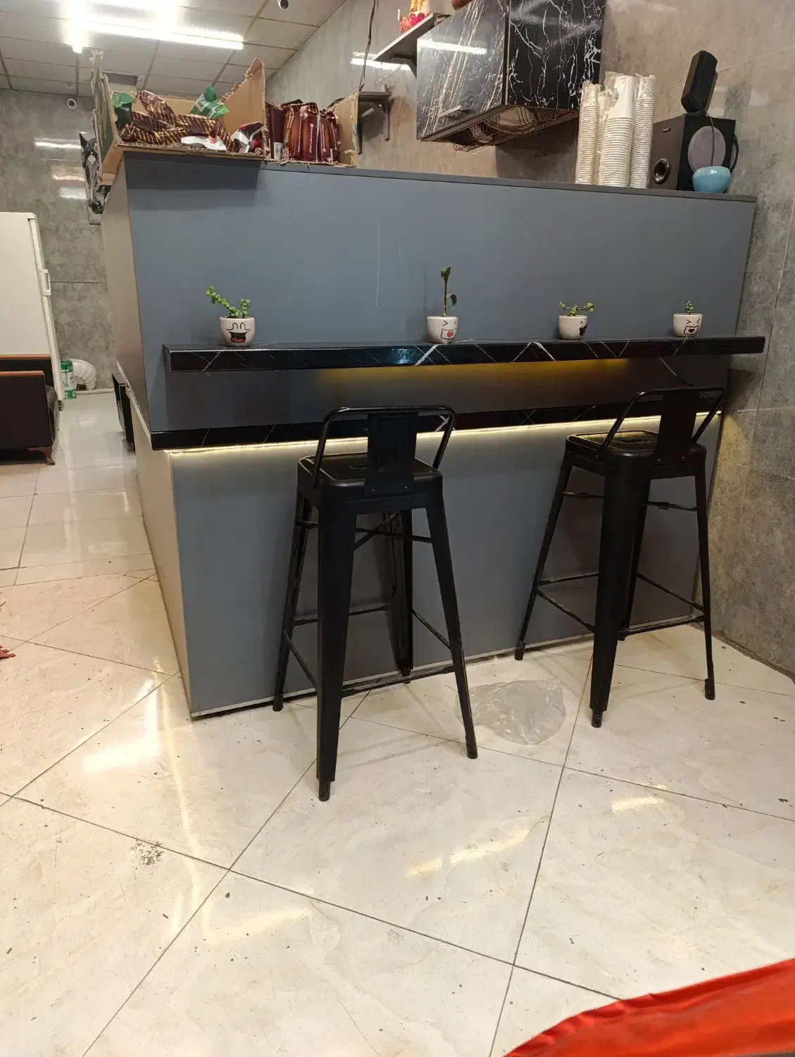 کانتر کافه|مبلمان خانگی و میز عسلی|پیشوا, |دیوار